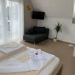 ماريانا *