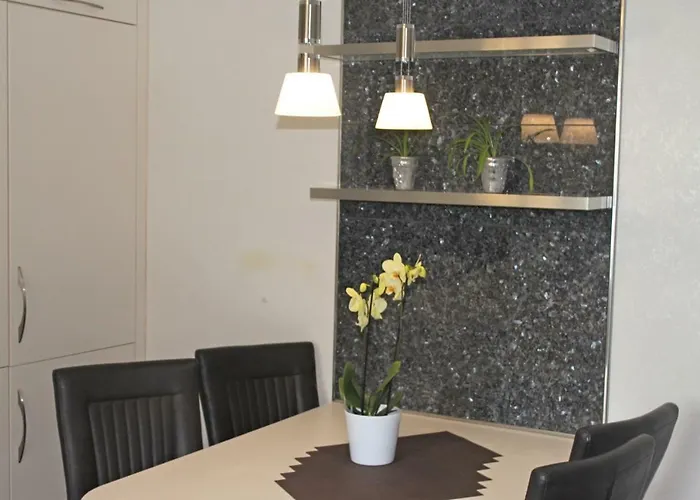 ماريانا روست