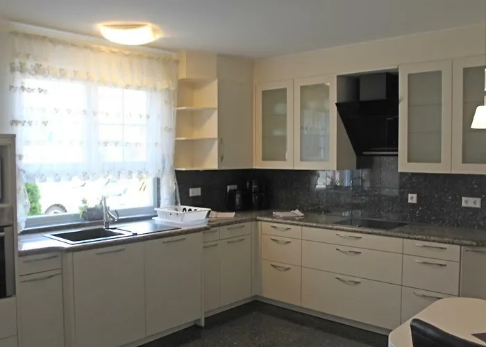 شقة ماريانا روست